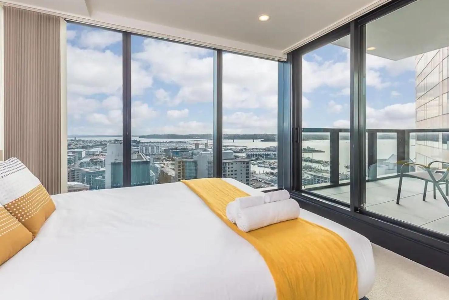 Magnificent Skytower, Sea, Habour View In Cbd Lejlighed Auckland Eksteriør billede