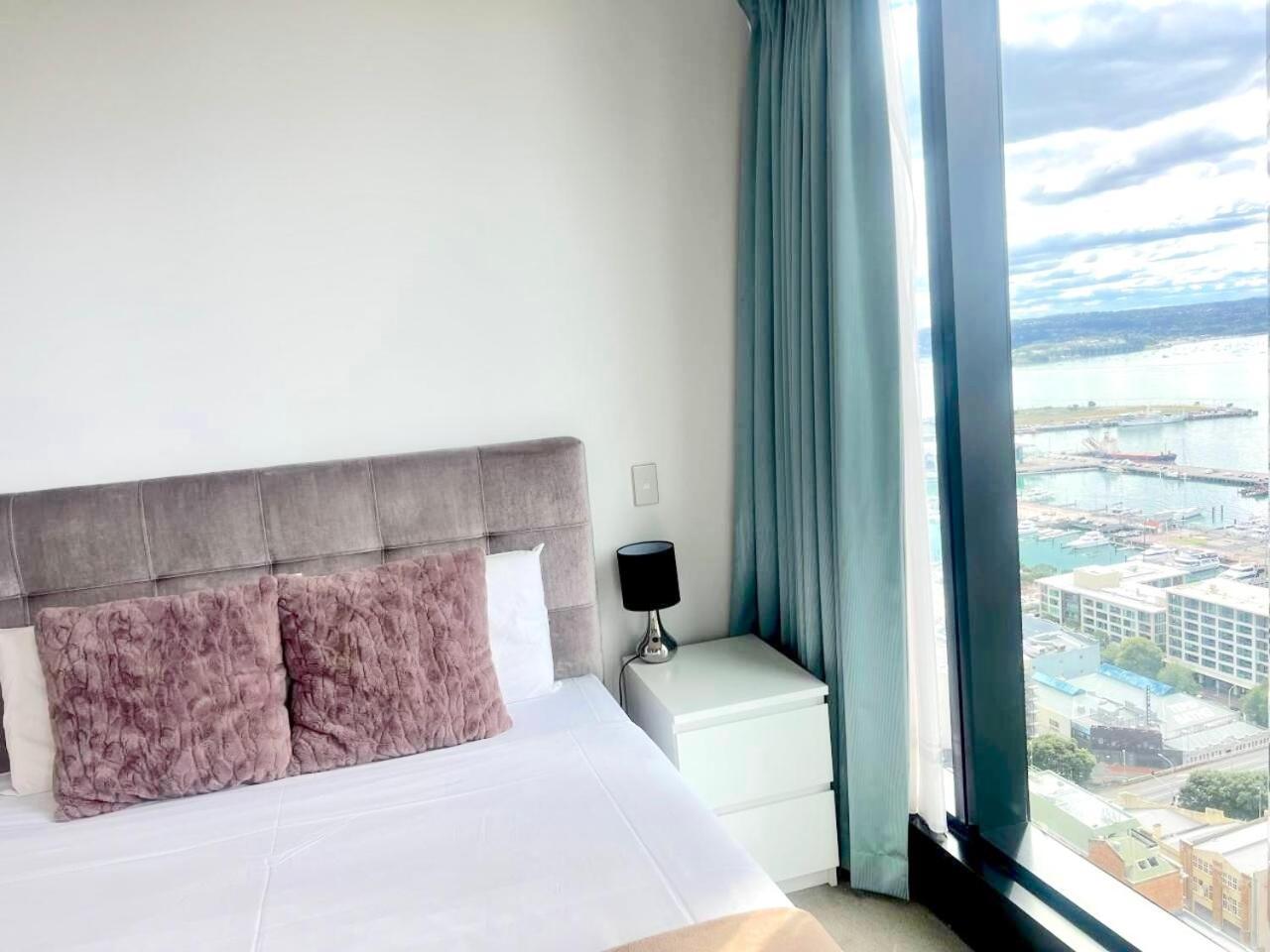 Magnificent Skytower, Sea, Habour View In Cbd Lejlighed Auckland Eksteriør billede
