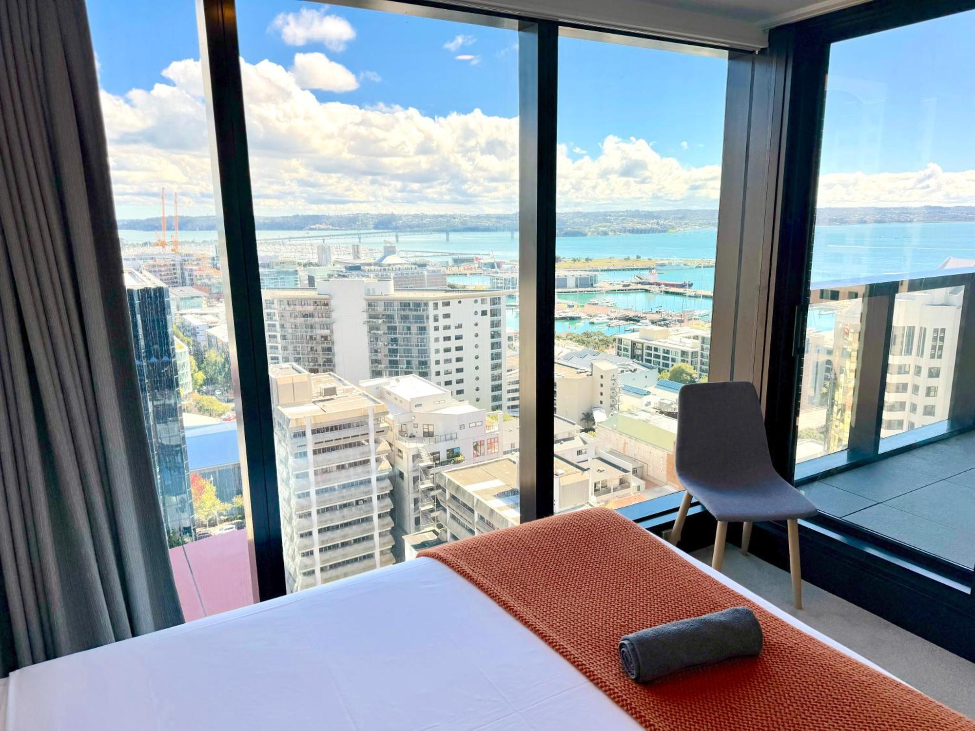 Magnificent Skytower, Sea, Habour View In Cbd Lejlighed Auckland Eksteriør billede